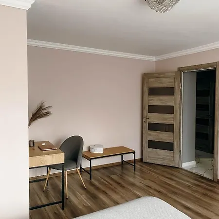 Апартаменти В Центрі Тернополя Ternopil Exterior photo